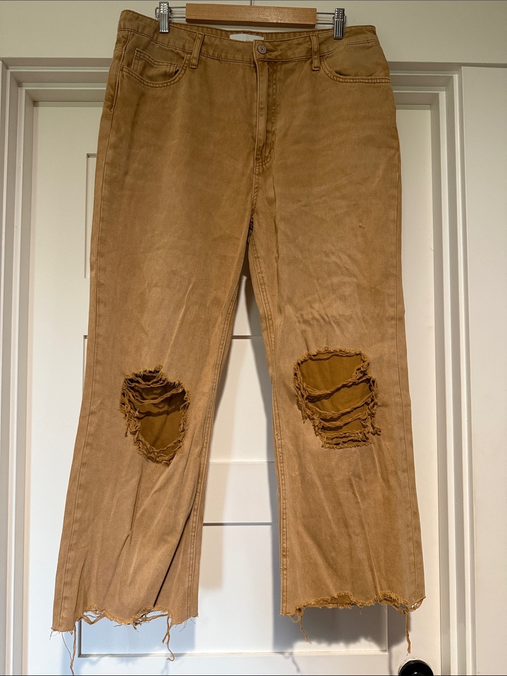 NWOT VERVET BY FLYING MONKEY Caramel Brown Distressed Cropped Jeans